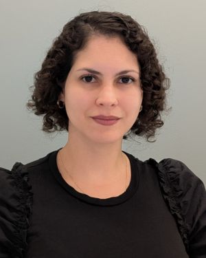 Headshot of Dr. Claudia Pena